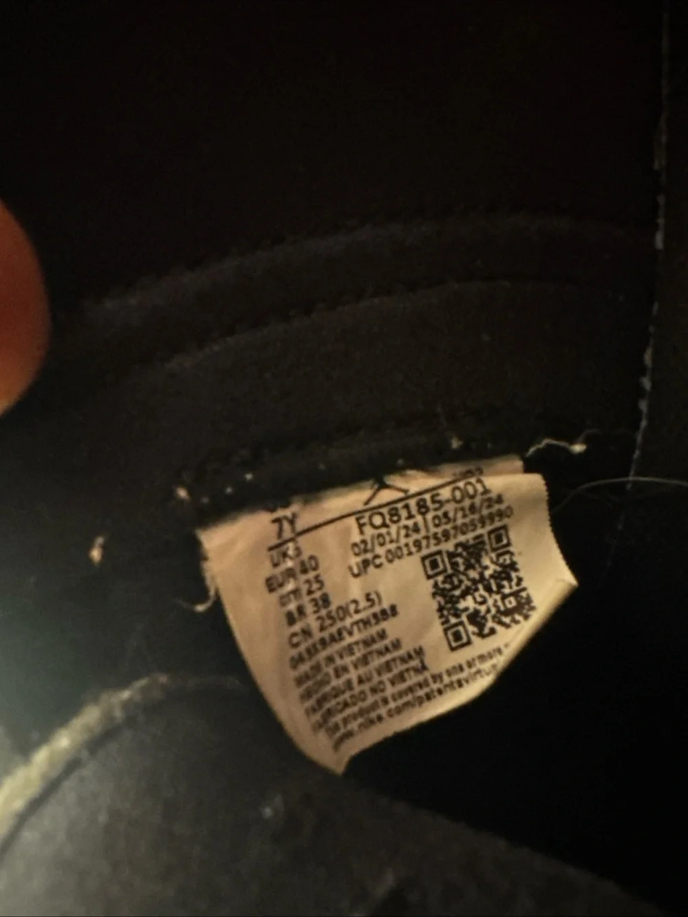 Nike classic black